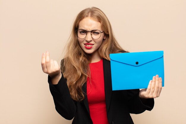 Jak wygląda teczka stażysty i co powinna zawierać?