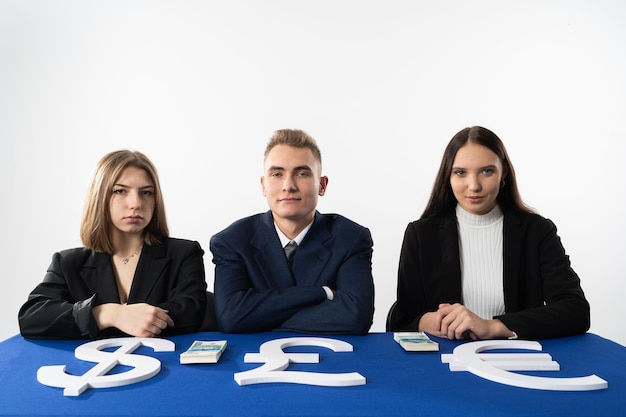 Na proces negocjacji wpływają cztery czynniki jakie warto znać?