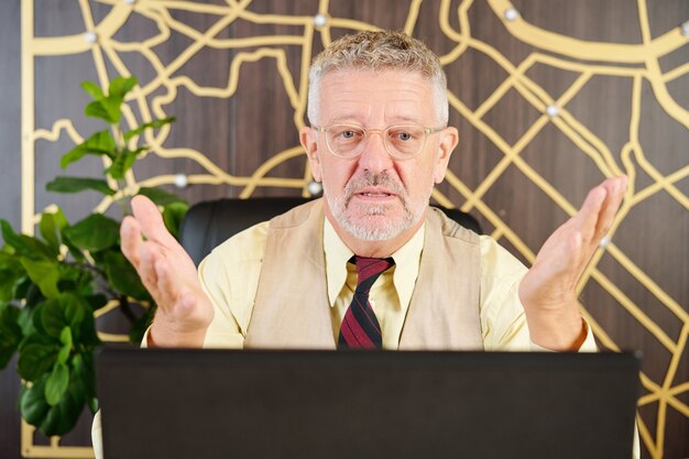 Jak zmienić zawód po czterdziestce i odnowić swoją karierę?