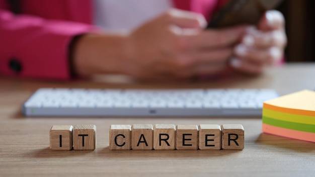 Jak zdobyć zawód i zacząć nową drogę zawodową?